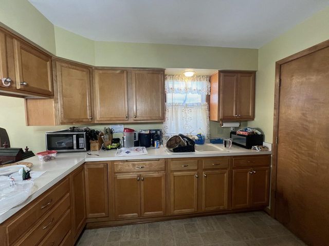 1409 W Custer AVENUE, Milwaukee, WI 53209