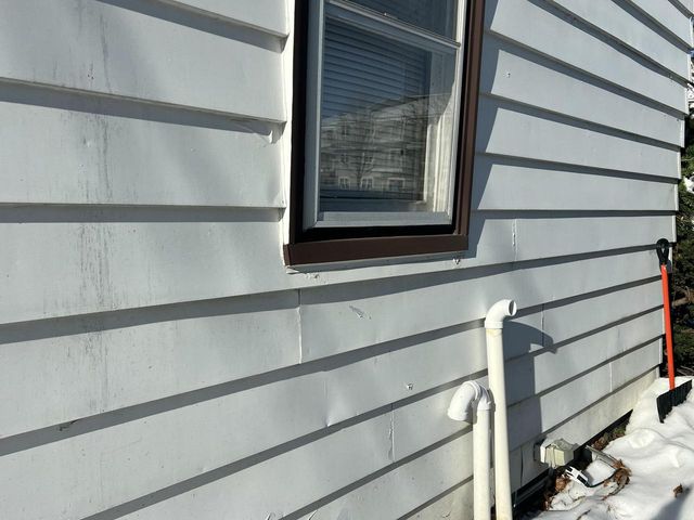 1409 W Custer AVENUE, Milwaukee, WI 53209