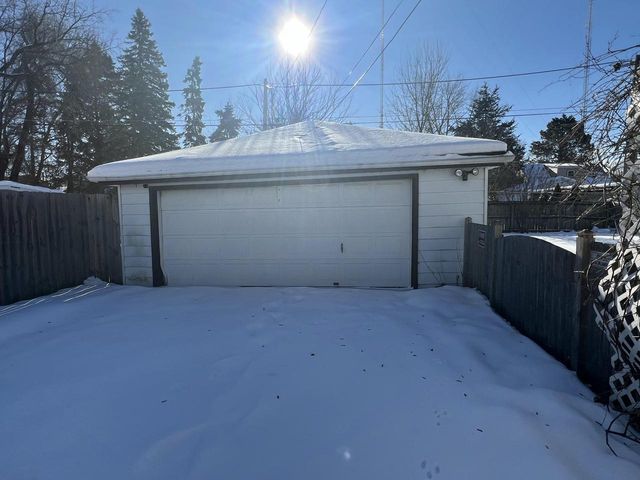 1409 W Custer AVENUE, Milwaukee, WI 53209