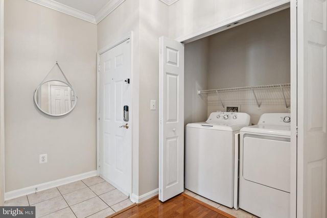 4561 STRUTFIELD LN #3305, Alexandria, VA 22311
