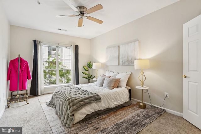 4561 STRUTFIELD LN #3305, Alexandria, VA 22311