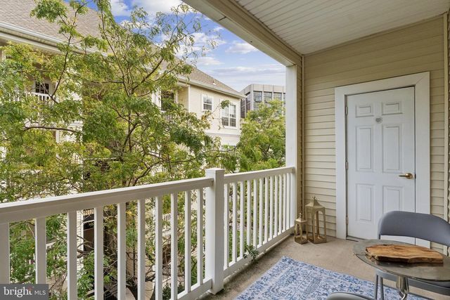 4561 STRUTFIELD LN #3305, Alexandria, VA 22311