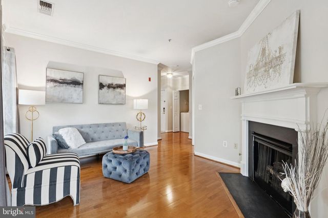 4561 STRUTFIELD LN #3305, Alexandria, VA 22311