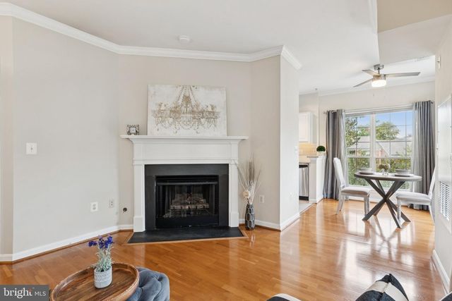 4561 STRUTFIELD LN #3305, Alexandria, VA 22311