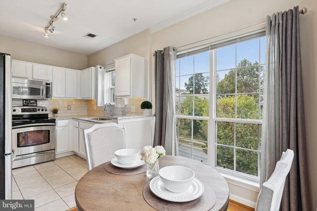 4561 STRUTFIELD LN #3305, Alexandria, VA 22311