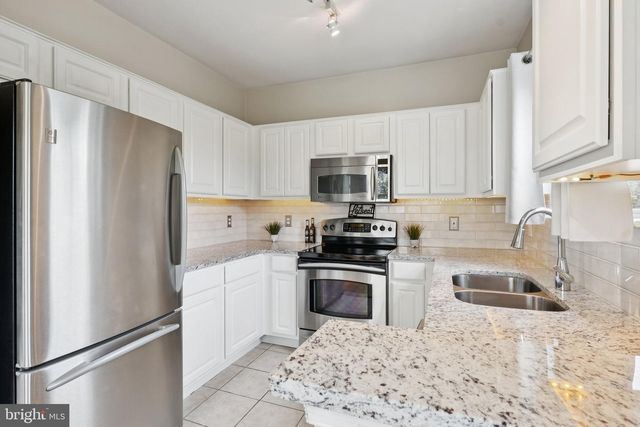 4561 STRUTFIELD LN #3305, Alexandria, VA 22311
