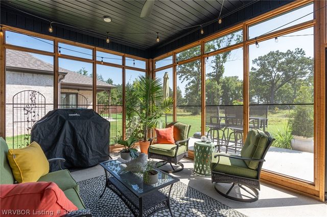 8523 Broadley Drive, Fort Smith, AR 72916