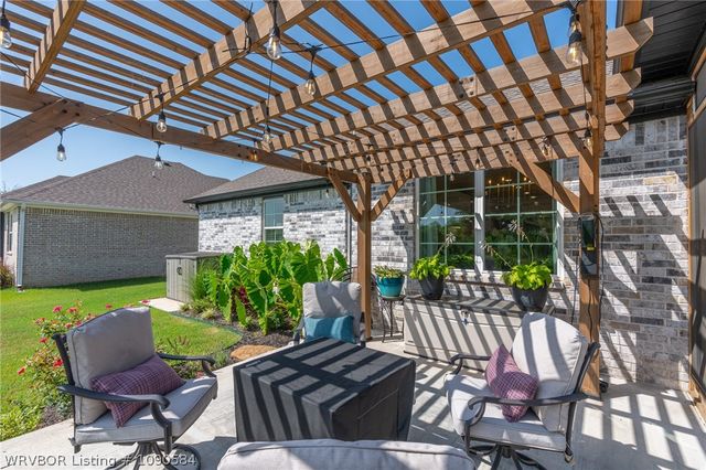8523 Broadley Drive, Fort Smith, AR 72916