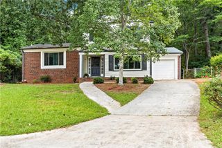 875 Eleanor NW Court, Atlanta, GA 30318