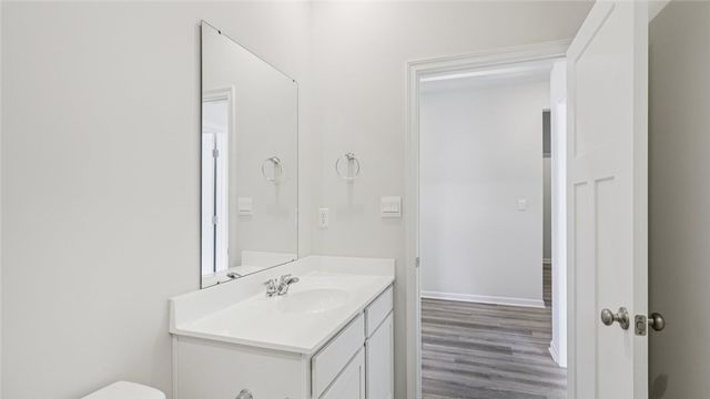 104 Olivia Dr, New Stanton, PA 15639