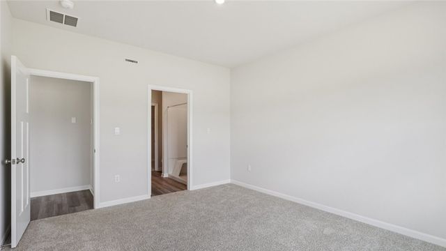 104 Olivia Dr, New Stanton, PA 15639