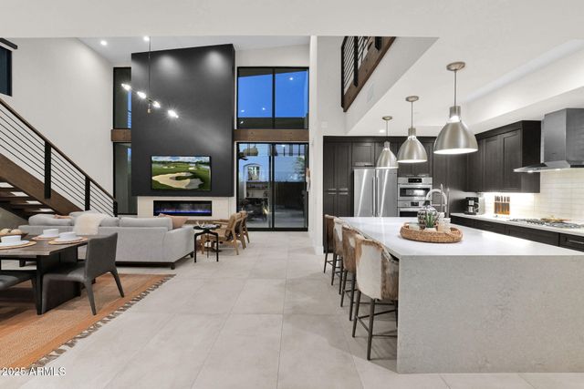 6525 E CAVE CREEK Road 1, Cave Creek, AZ 85331