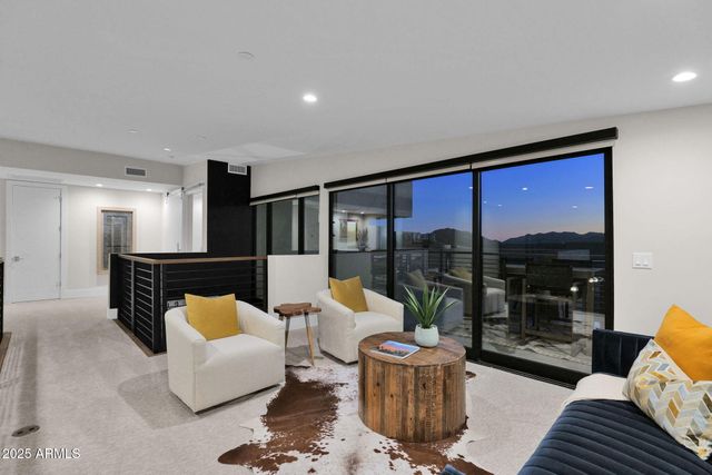 6525 E CAVE CREEK Road 1, Cave Creek, AZ 85331