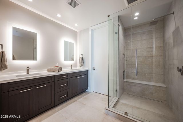 6525 E CAVE CREEK Road 1, Cave Creek, AZ 85331