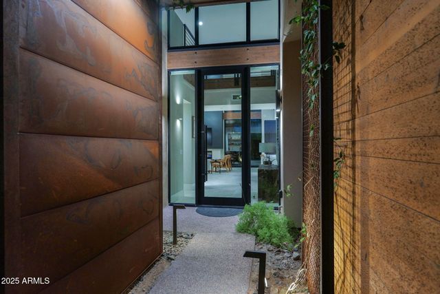 6525 E CAVE CREEK Road 1, Cave Creek, AZ 85331