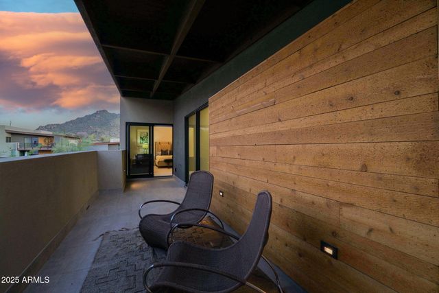 6525 E CAVE CREEK Road 1, Cave Creek, AZ 85331