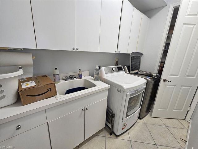 400 Flagship DR 407, Naples, FL 34108