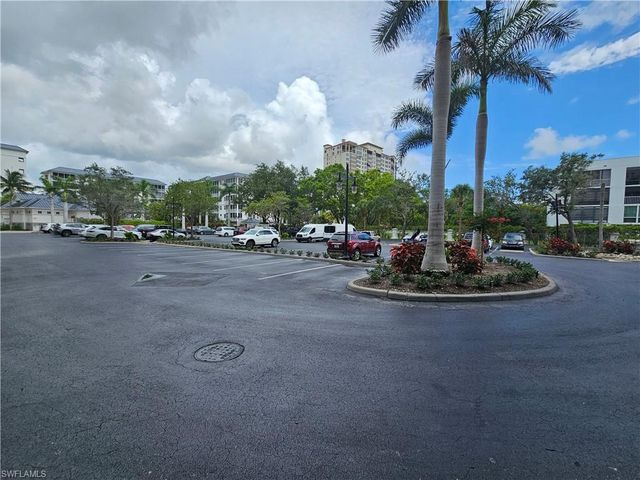 400 Flagship DR 407, Naples, FL 34108