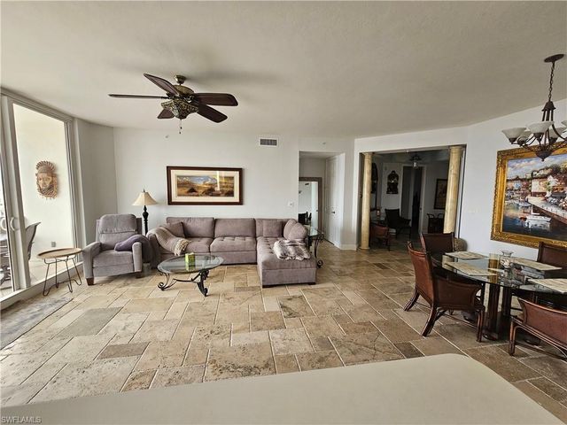 400 Flagship DR 407, Naples, FL 34108
