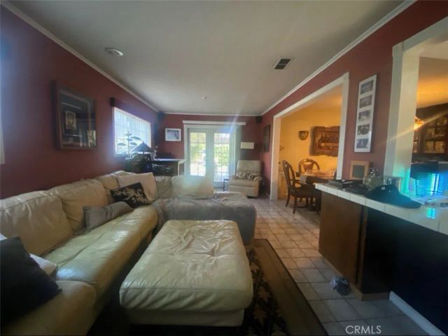 275 W Shadwell, Carson, CA 90745