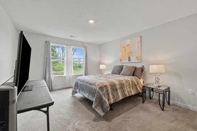 5969 Hollett Drive S, Columbus, OH 43232