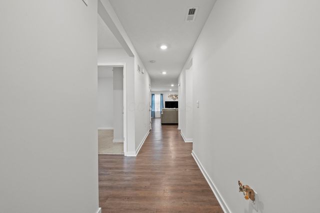 5969 Hollett Drive S, Columbus, OH 43232