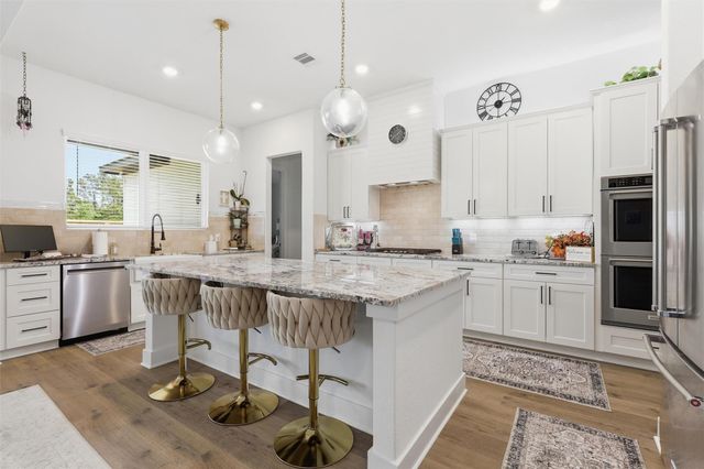 5604 Marigold Mile Dr, Magnolia, TX 77354