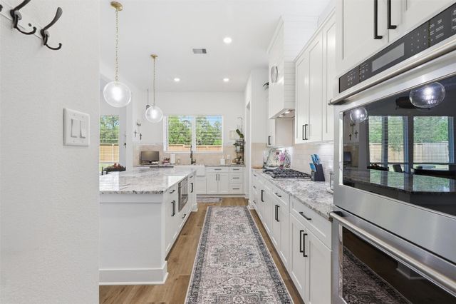 5604 Marigold Mile Dr, Magnolia, TX 77354