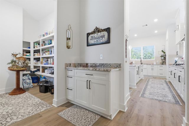 5604 Marigold Mile Dr, Magnolia, TX 77354