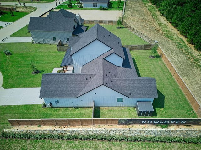 5604 Marigold Mile Dr, Magnolia, TX 77354