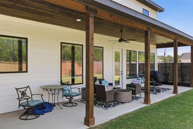 5604 Marigold Mile Dr, Magnolia, TX 77354