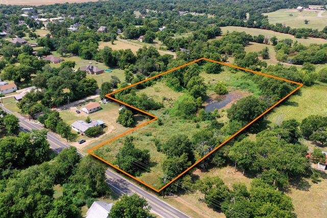 911 5th Street, Honey Grove, TX 75446