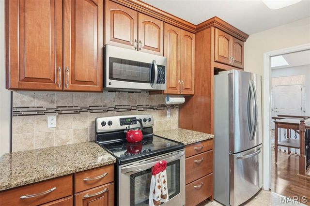183 Southern Oaks Court 11B, St Charles, MO 63303