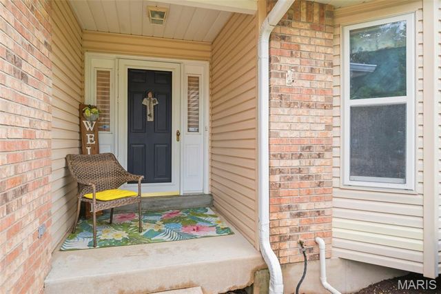 183 Southern Oaks Court 11B, St Charles, MO 63303