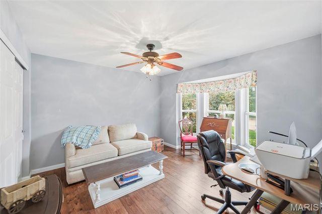 183 Southern Oaks Court 11B, St Charles, MO 63303