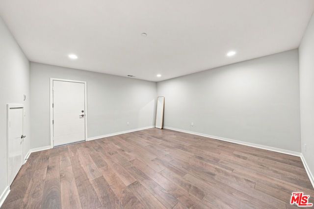2928 Rowena Avenue 3, Los Angeles, CA 90039