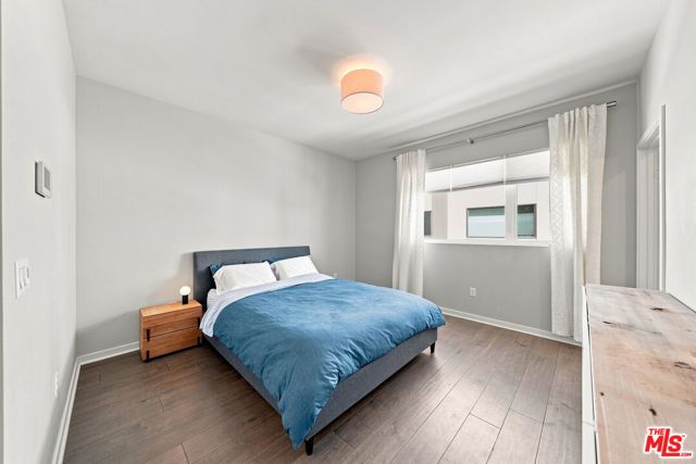 2928 Rowena Avenue 3, Los Angeles, CA 90039