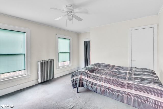 592 W Grand Ave, Rahway City, NJ 07065