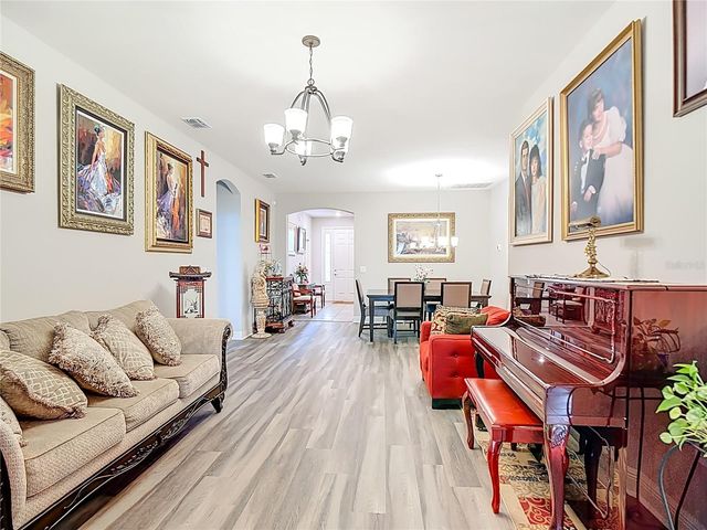 237 WALKERS POINT DRIVE, Auburndale, FL 33823