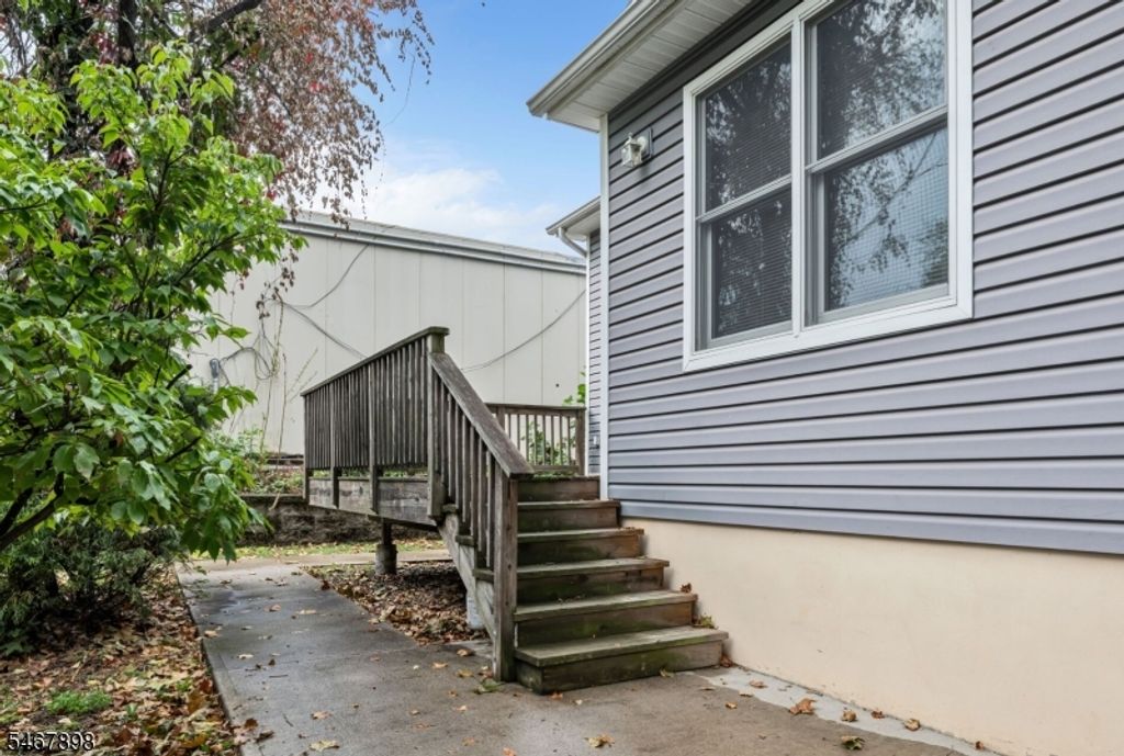 38 Church St 2, Haledon Boro, NJ 07508 — photo 4