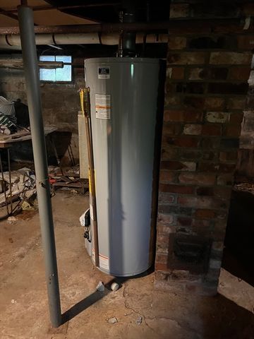 26 High Street, East Longmeadow, MA 01028