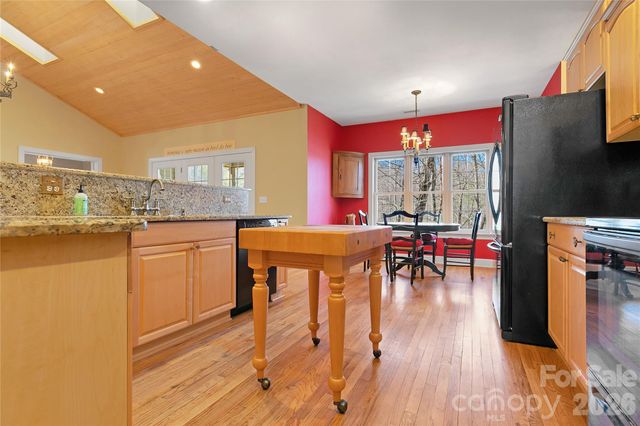 63 Wanei Court, Brevard, NC 28712