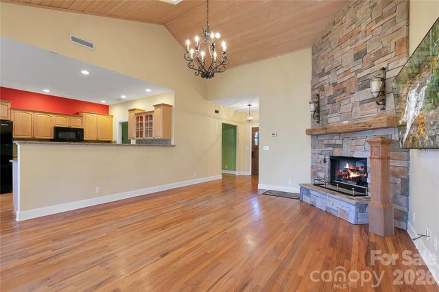 63 Wanei Court, Brevard, NC 28712