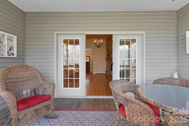 63 Wanei Court, Brevard, NC 28712