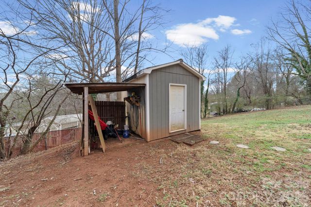 116 Hilltop Avenue, Valdese, NC 28690