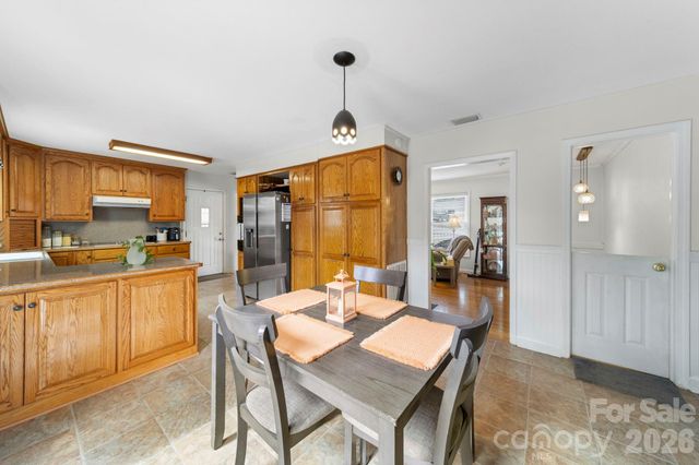 116 Hilltop Avenue, Valdese, NC 28690