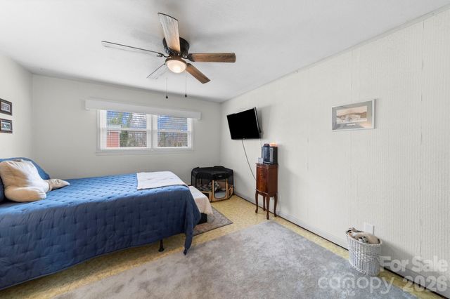 116 Hilltop Avenue, Valdese, NC 28690