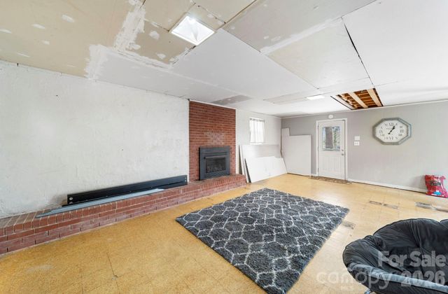 116 Hilltop Avenue, Valdese, NC 28690