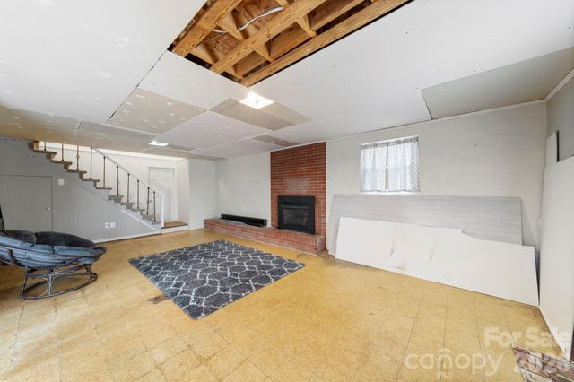 116 Hilltop Avenue, Valdese, NC 28690