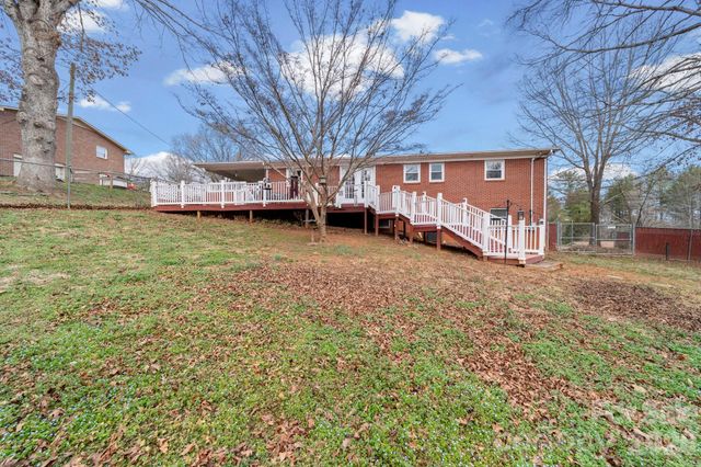 116 Hilltop Avenue, Valdese, NC 28690